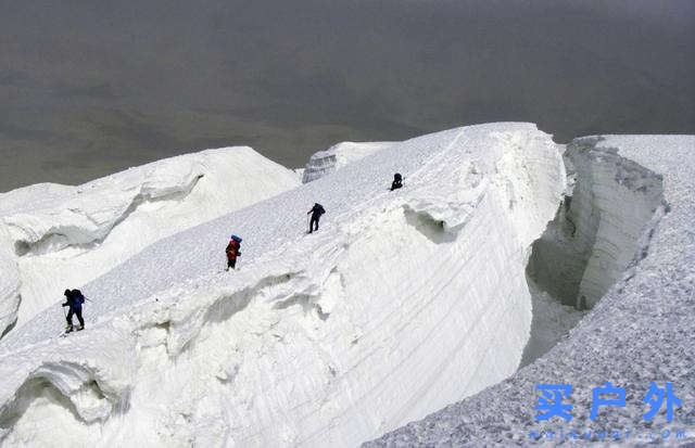 最难忘的登山活动，悬崖上的天堂慕士塔格峰