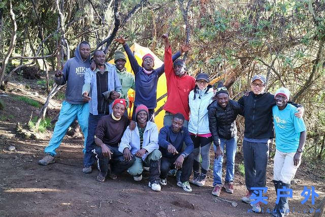 登上坦桑尼亚非洲第一高峰乞力马扎罗山之梦