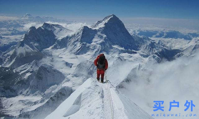 珠穆朗玛峰,这座世界上最高的山峰真假难辨的十个传说