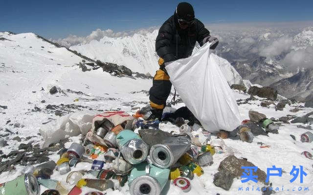 珠穆朗玛峰,这座世界上最高的山峰真假难辨的十个传说