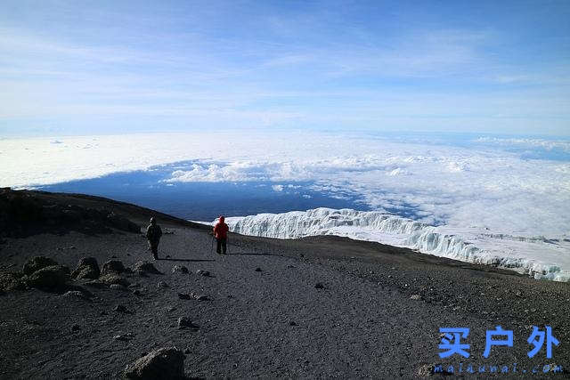 登上坦桑尼亚非洲第一高峰乞力马扎罗山之梦