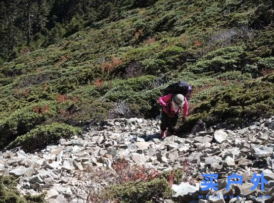 好鞋生信心，一路前行有AKU户外登山徒步鞋伴我征程