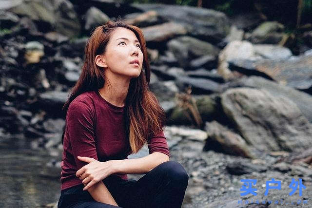 穿的第一件户外装备，当一个都市与山林穿梭的双栖女子