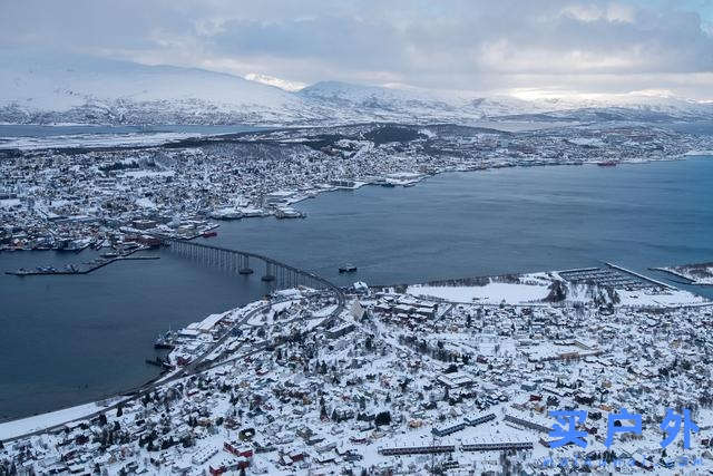 冬日挪威北极圈，不冻港特罗姆瑟全世界最北城市之一