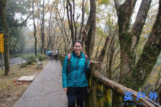 把原先的羽绒服汰换掉啦，以后上山就靠这件The North Face ThermoBall北面保暖棉服外套