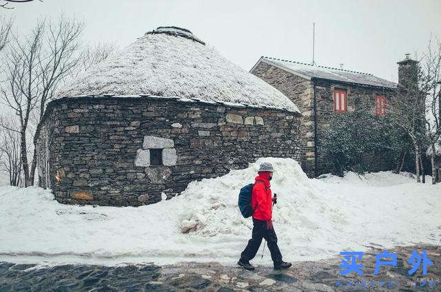 西班牙朝圣之路，走过风雪冰雨的蜜月旅行