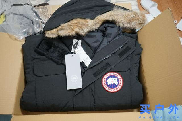 种草全球最火的羽绒服，Canada Goose加拿大鹅羽绒服开箱
