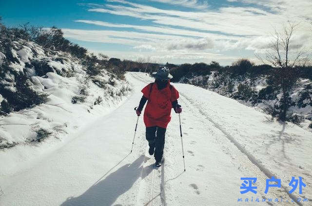 西班牙朝圣之路，走过风雪冰雨的蜜月旅行