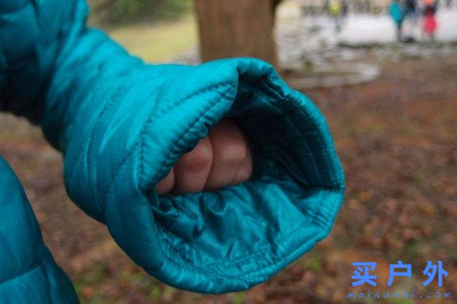 把原先的羽绒服汰换掉啦，以后上山就靠这件The North Face ThermoBall北面保暖棉服外套