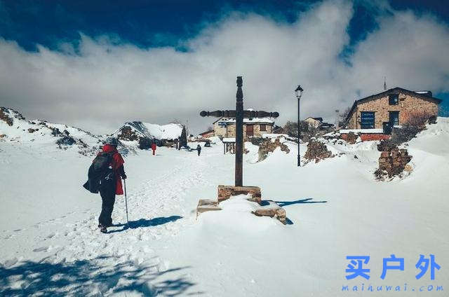 西班牙朝圣之路，走过风雪冰雨的蜜月旅行