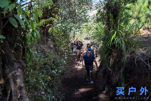 背着塔通卡TATONKA Yukon登山背包，出发去中美洲的火山徒步旅行