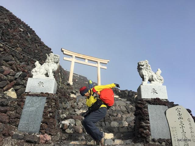 Patagonia巴塔哥尼亚超轻冲锋衣测评，口袋里的冲锋衣