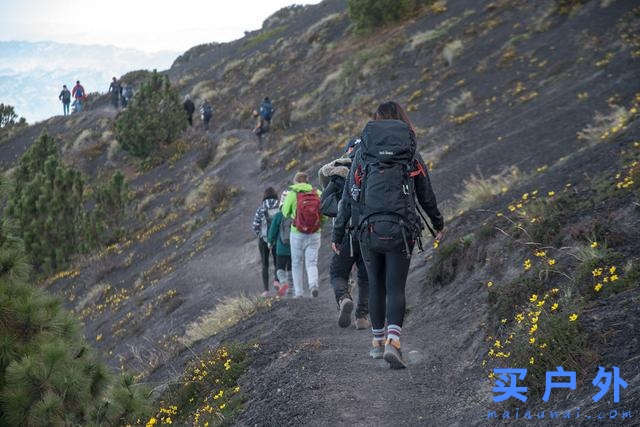 背着塔通卡TATONKA Yukon登山背包，出发去中美洲的火山徒步旅行