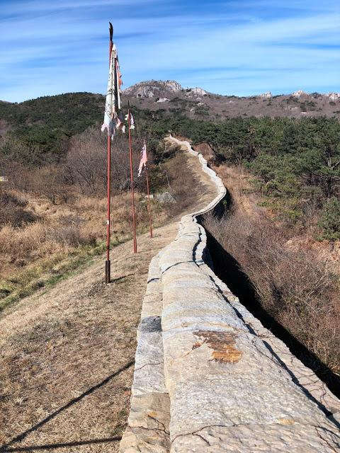 韩国人特别喜欢爬山,我就去爬了韩国釜山第一高山金井山姑堂峰