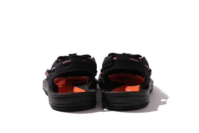 户外品牌KEEN携手BEAMS推出UNEEK鞋特别款