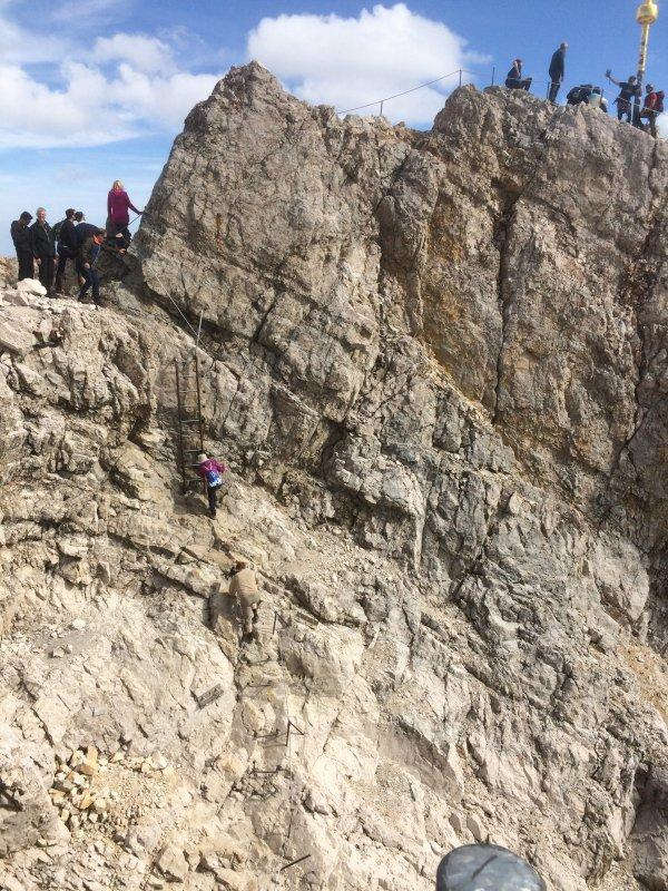 慕尼黑不只有啤酒节，德国最高峰楚格峰自助徒步旅行游记