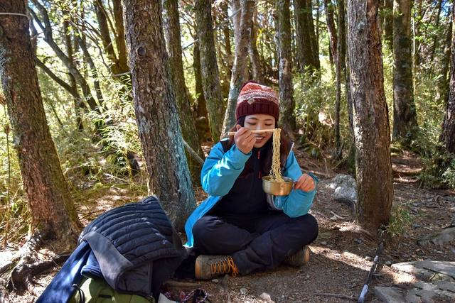 登山时吃什么？爬山食物准备，野营/高山露营菜单分享