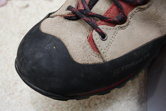 我的第一双阿索罗Asolo户外登山鞋开箱，还没有穿出去实际评测