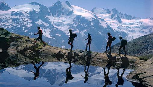 让你从此爱上爬山,10条世界最美的徒步登山步道