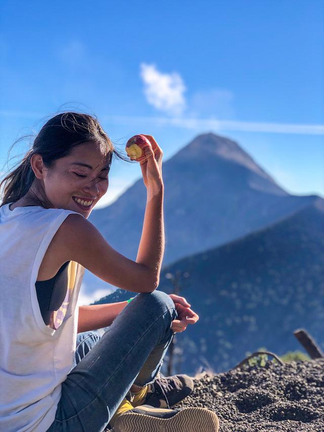 危地马拉值得去的火山，富埃戈火山和阿卡特南戈火山