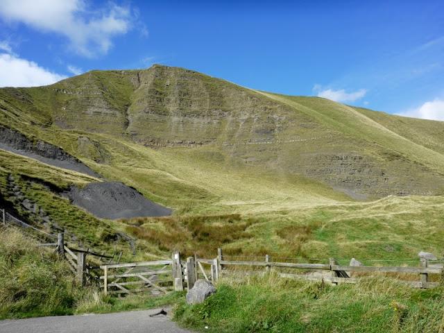 英国徒步登山难不难？入门新手户外装备和推荐路线一次掌握！