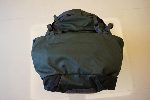短途旅行怎么选择背包?看这款小鹰Osprey Farpoint旅行背包