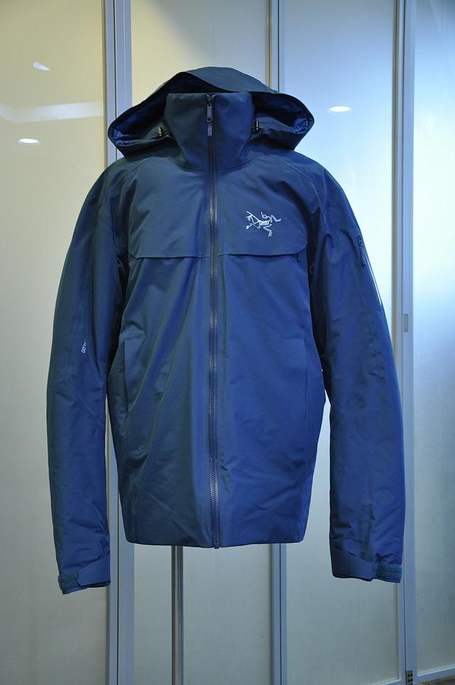 Arc’teryx始祖鸟保暖夹克开箱，一件可以穿去滑雪的羽绒服