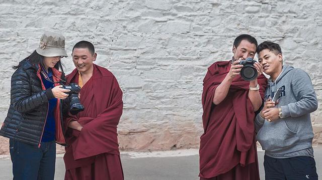 西藏旅游,你需要了解的风俗禁忌和注意事项