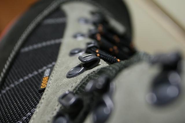 户外顶尖品牌之一的AKU登山鞋有多少讲究?看完就知道了