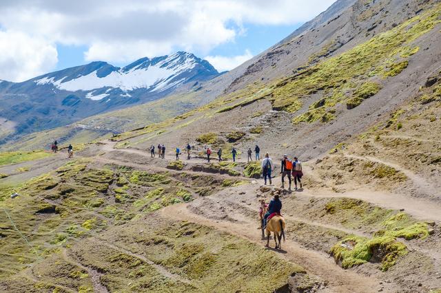 秘鲁徒步彩虹山Vinicunca，解锁登上海拔5036米高山的成就