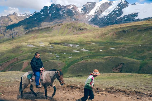 秘鲁徒步彩虹山Vinicunca，解锁登上海拔5036米高山的成就