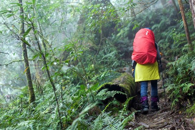 保养登山鞋的重要性，推荐一款清洗户外装备的好帮手