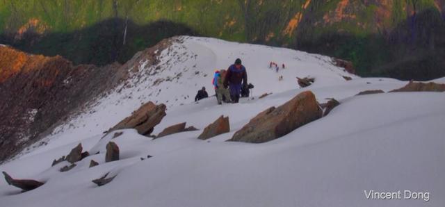 我的第一座五千雪山米,攀登四姑娘山大峰