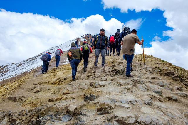 秘鲁徒步彩虹山Vinicunca，解锁登上海拔5036米高山的成就