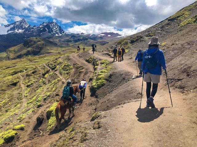 秘鲁徒步彩虹山Vinicunca，解锁登上海拔5036米高山的成就