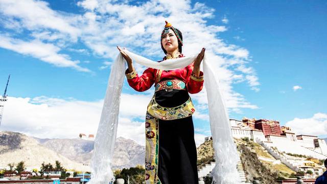 西藏旅游,你需要了解的风俗禁忌和注意事项