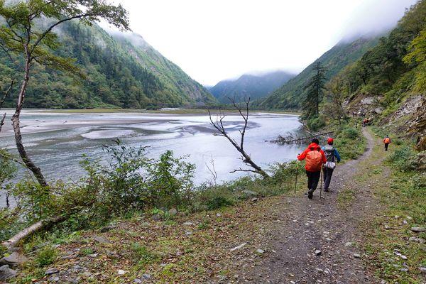 四川登山初体验,登上海拔5588米贡嘎雪山那玛峰