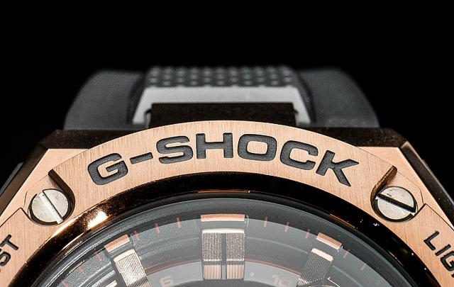 卡西欧G-SHOCK G-STEEL系列腕表，材质混搭金属感之上