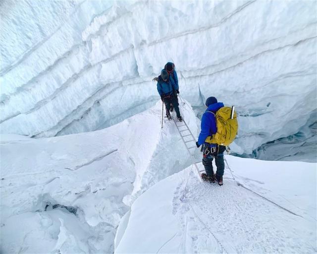 Lowe Alpine户外背包登山测评体验,徒步登山负重不是事