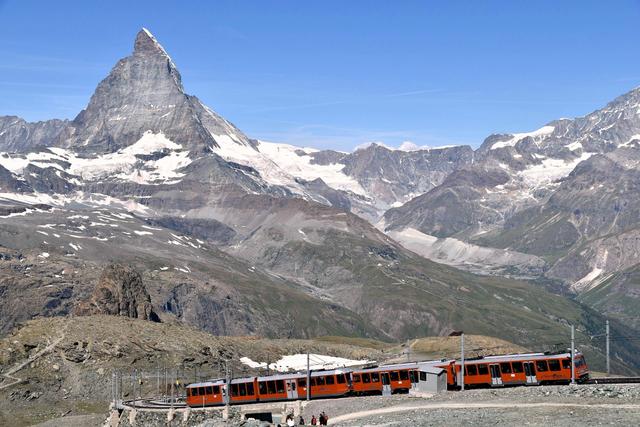 瑞士火车行攻略,一睹阿尔卑斯最美山峰马特洪峰