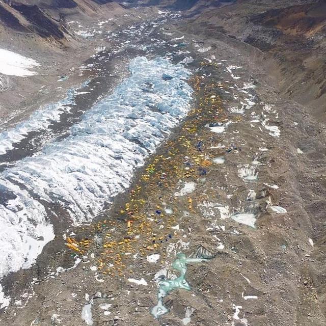 珠峰登山季,已有11个人在喜马拉雅山脉六座不同的8000高峰上遇难