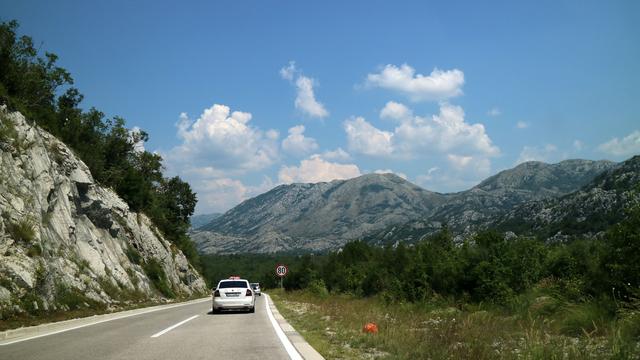 黑山共和国,一个对中国免签的欧洲国家,地方虽小风景却甚好