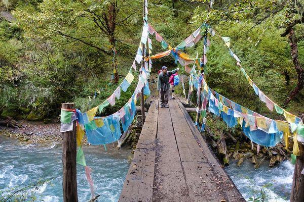 四川登山初体验,登上海拔5588米贡嘎雪山那玛峰