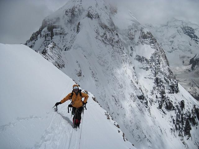 攀登喜马拉雅再现意外,八名登山者遇难其中一名是英国知名登山家