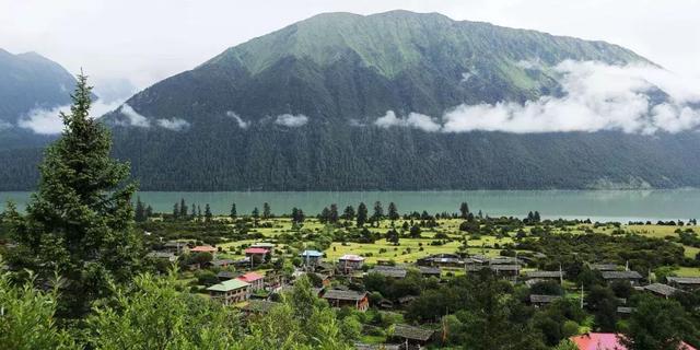 自驾游去哪玩？这7条国内自驾线路每条都是一路美景