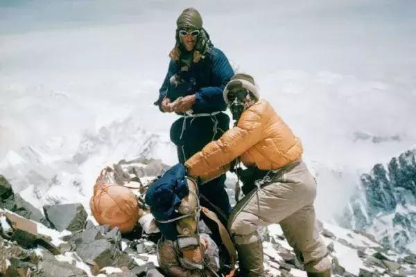 登珠峰有什么意义?高山上只有攀登没有征服