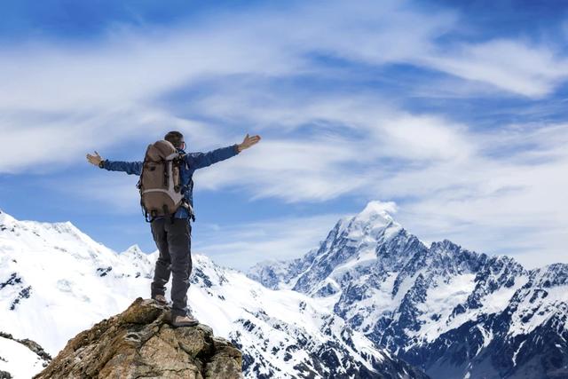 新手登山需要准备什么?超全的登山准备让你的登山旅程有备无患