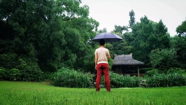 来自德国欧赛姆(EUROSCHIRM) 防身雨伞,荒野探险结实又耐用