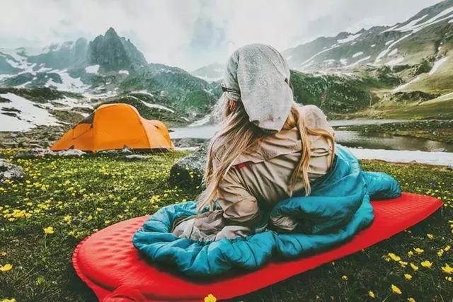 户外露营,如何挑选一款合适的睡垫？