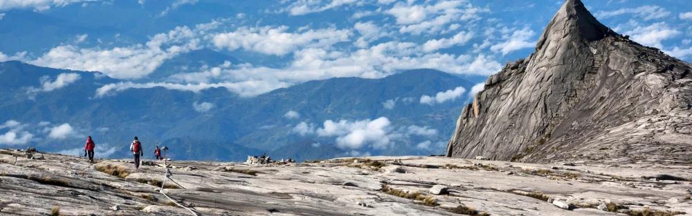 新手登山需要准备什么?超全的登山准备让你的登山旅程有备无患